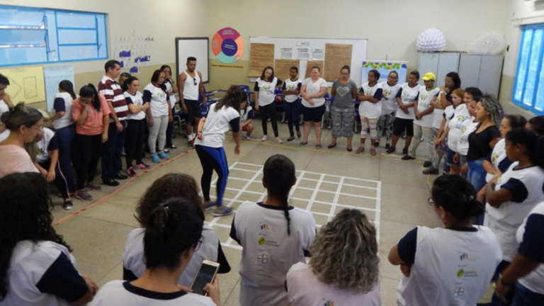 Parceria IEE e SESC capacita 750 educadores do litoral sul paulista para atender crianças neuroatípicas (2)