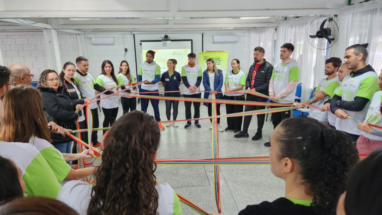 Parceria-IEE-e-SESC-capacita-750-educadores-do-litoral-sul-paulista-para-atender-criancas-neuroatipicas