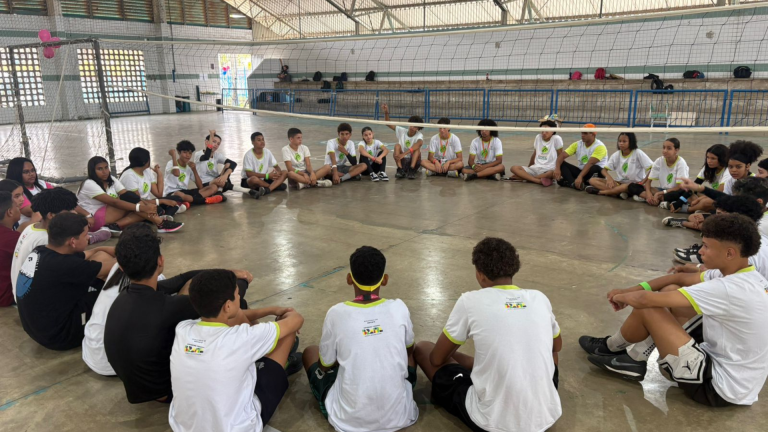 Parceria IEE e SESC capacita 750 educadores do litoral sul paulista para atender crianças neuroatípicas